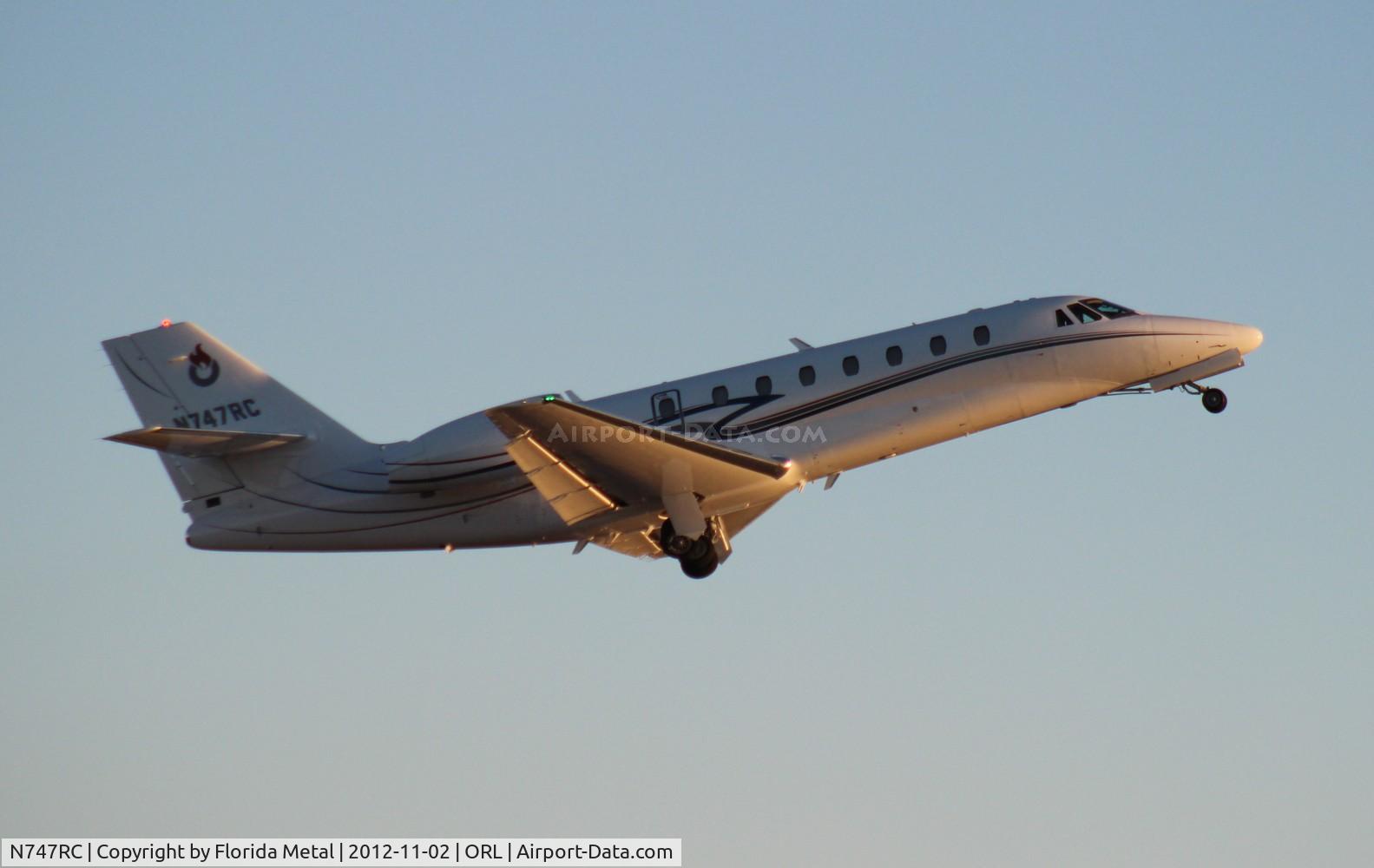 N747RC, 2004 Cessna 680 Citation Sovereign C/N 680-0002, Citation Sovereign leaving NBAA