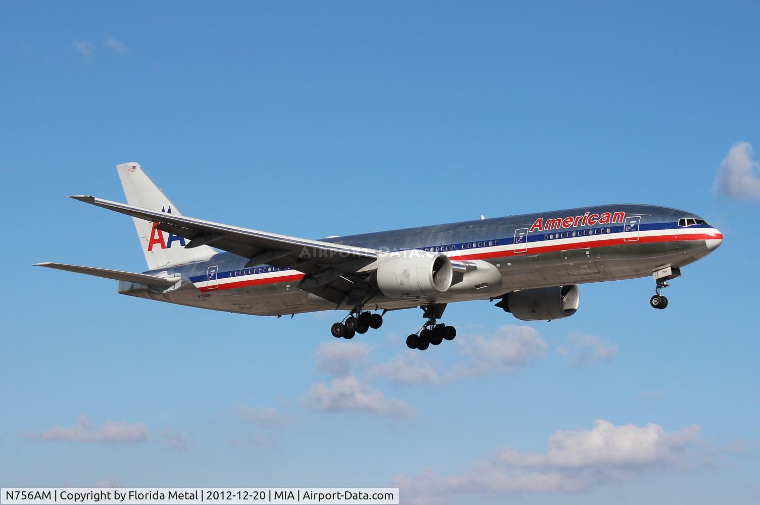 N756AM, 2001 Boeing 777-223 C/N 30264, American 777