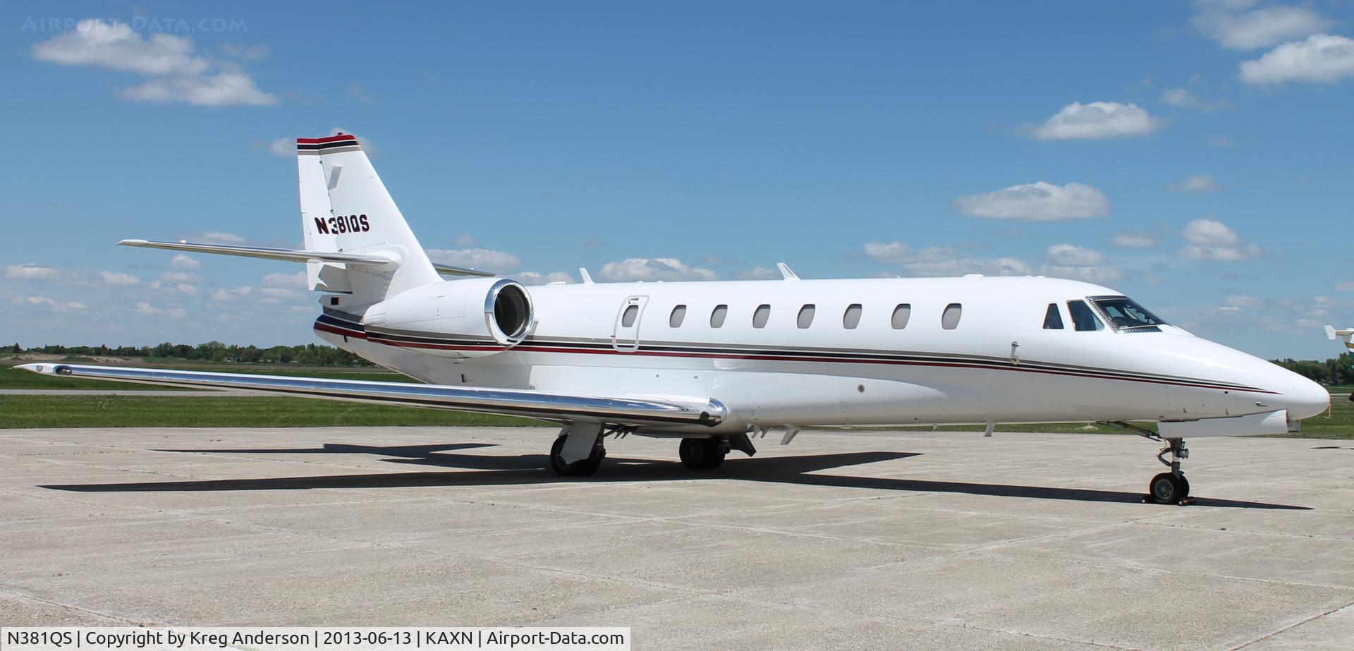 N381QS, 2006 Cessna 680 Citation Sovereign C/N 680-0097, Cessna 680 Citation Sovereign on the ramp.