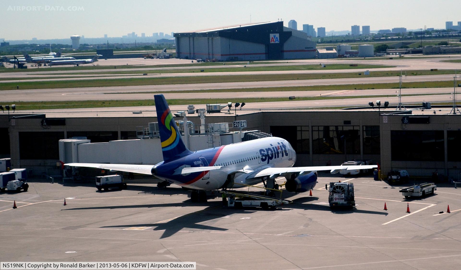 N519NK, 2006 Airbus A319-132 C/N 2723, Gate E27  DFW