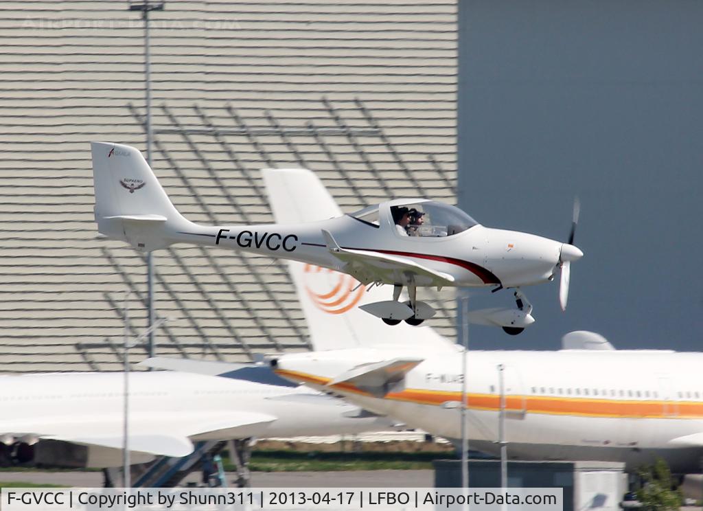 F-GVCC, Aquila A210 (AT01) C/N AT01-148, Landing exercice...