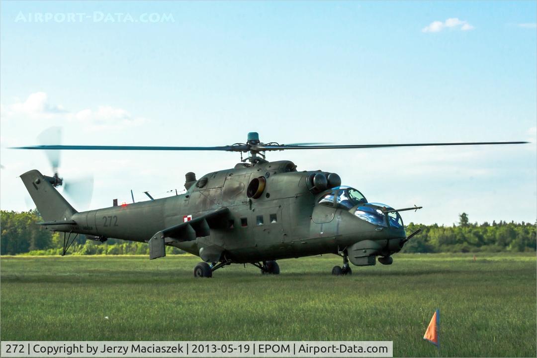 272, Mil Mi-24D Hind D C/N 340272, Mi-24D Hind D