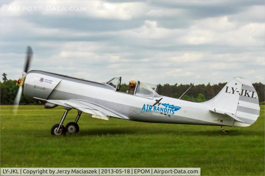 LY-JKL, 1984 Yakovlev Yak-50 C/N 84-2709, Yakovlev Yak-50