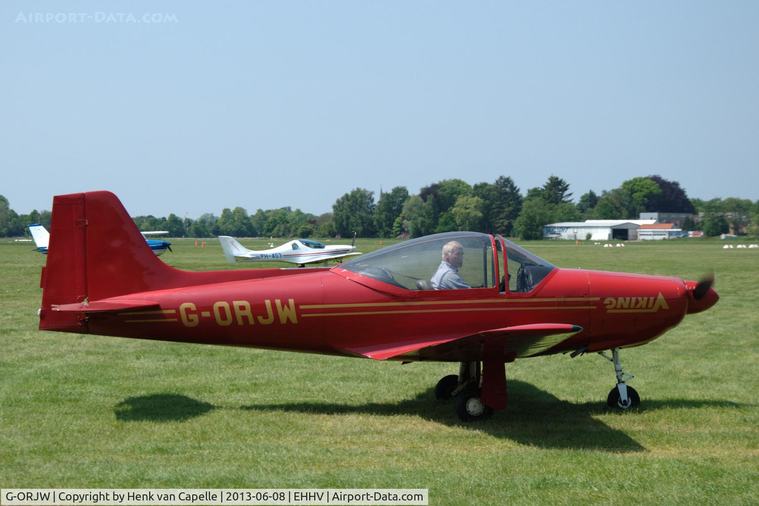 G-ORJW, 1964 Laverda F-8L Falco 4 C/N 403, Falco F8L taxying at Hilversum airfield in the Netherlands.