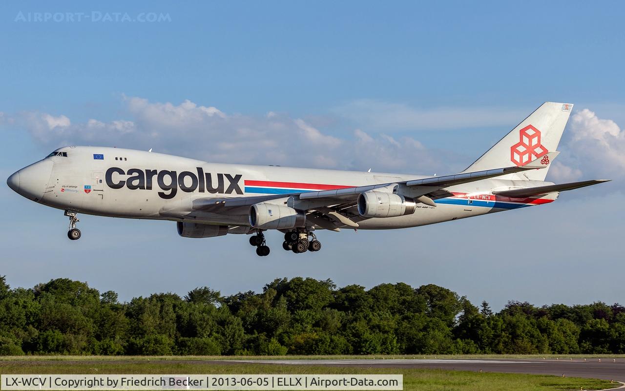 LX-WCV, 2007 Boeing 747-4R7F C/N 35804, short final RW06