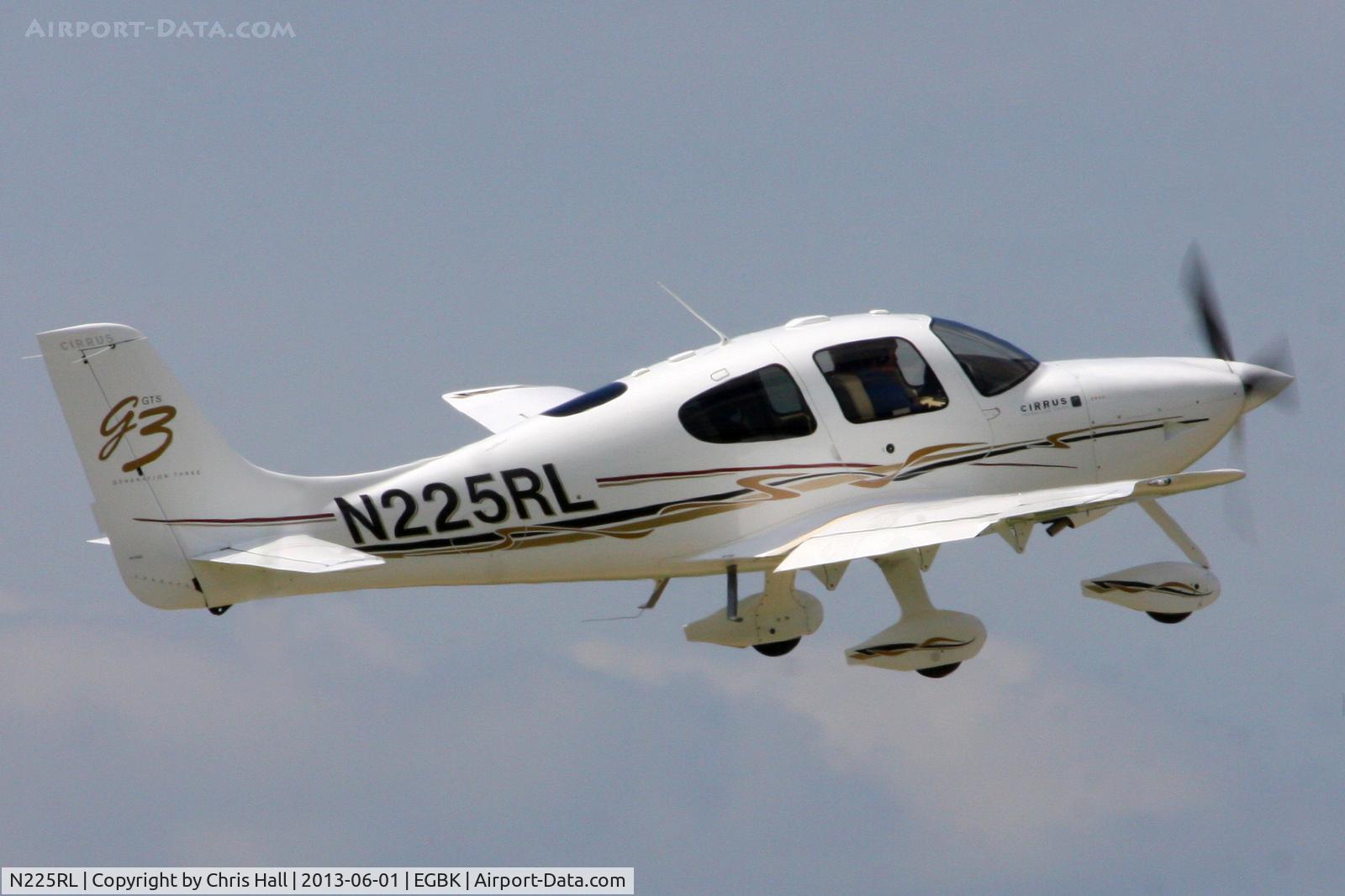N225RL, Cirrus SR22 G3 GTS C/N 2981, at AeroExpo 2013
