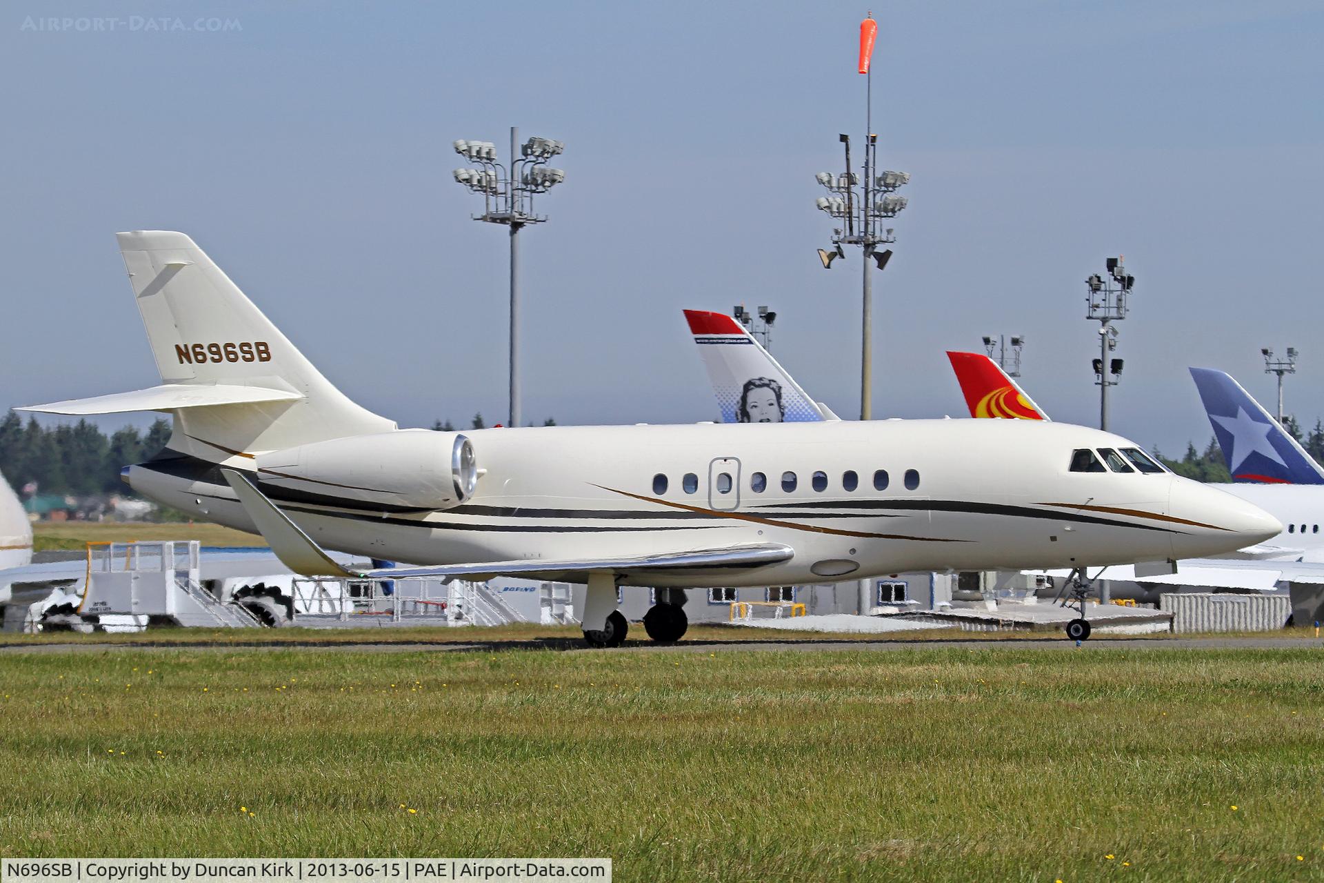 N696SB, Dassault Falcon 2000EX C/N 206, Resident Falcon 2000EX