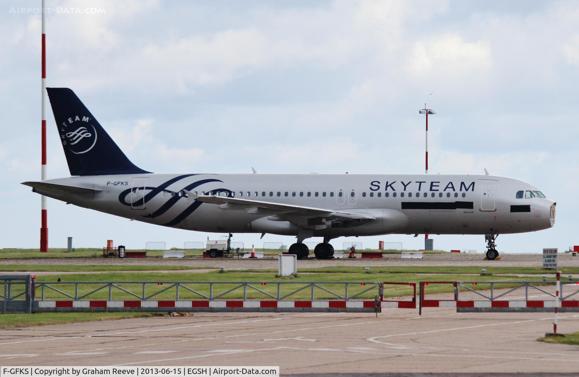 F-GFKS, 1991 Airbus A320-211 C/N 0187, Engines and nose cone removed with lettering tapped over as well.