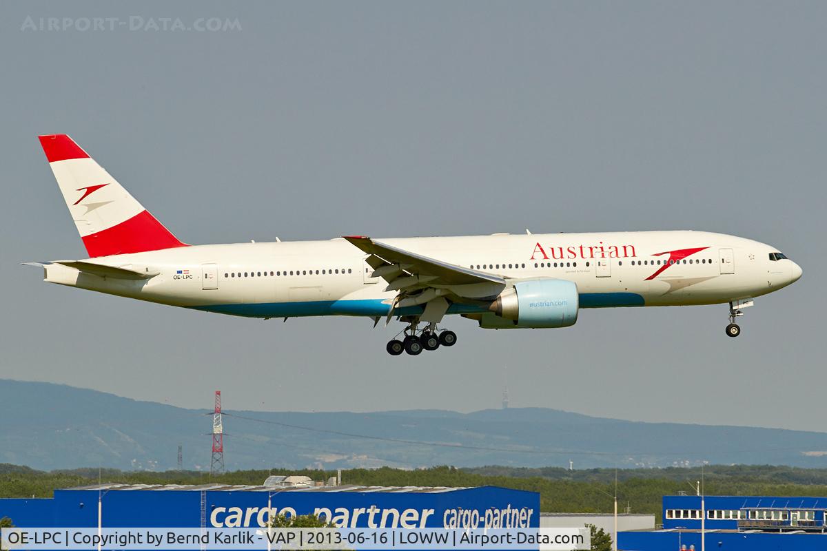OE-LPC, 2002 Boeing 777-2Z9/ER C/N 29313, Rwy 16