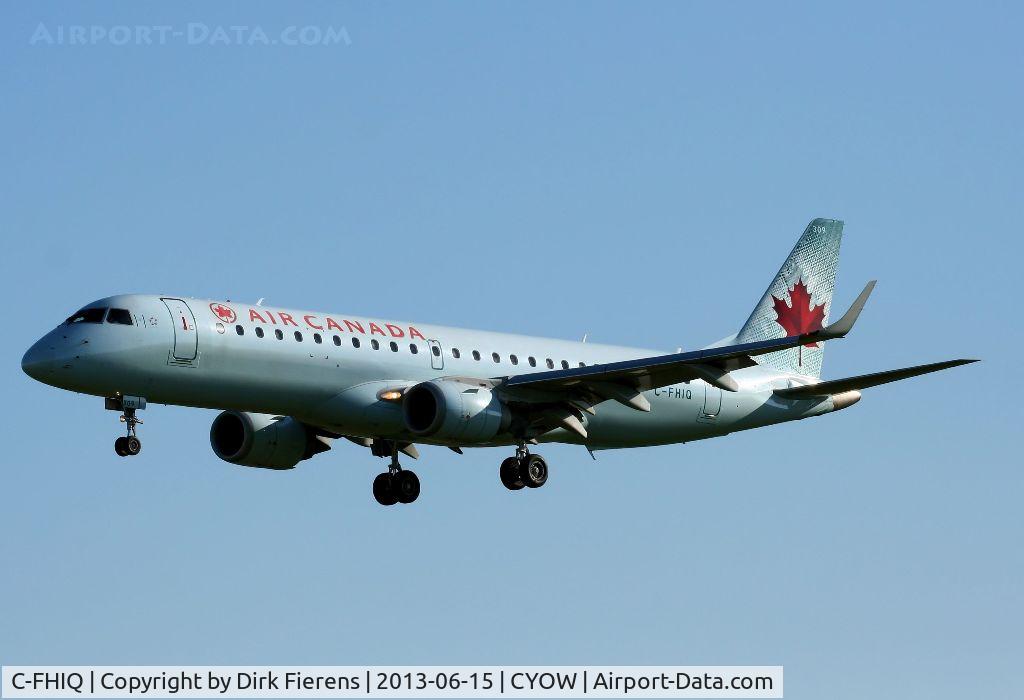 C-FHIQ, 2006 Embraer 190AR (ERJ-190-100IGW) C/N 19000031, Approaching rwy 25