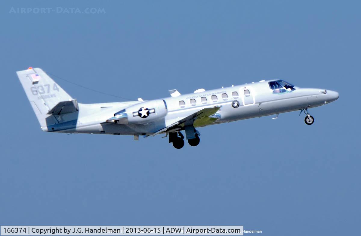 166374, Cessna UC-35D Citation Encore C/N 560-0592, On take off.