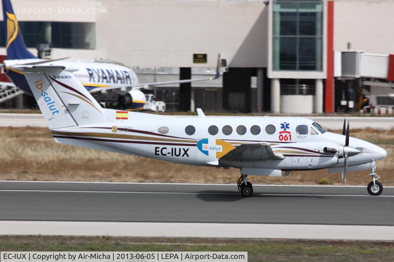 EC-IUX, 2003 Raytheon B200 King Air C/N BB-1840, Transports Aereos Del Sur SA