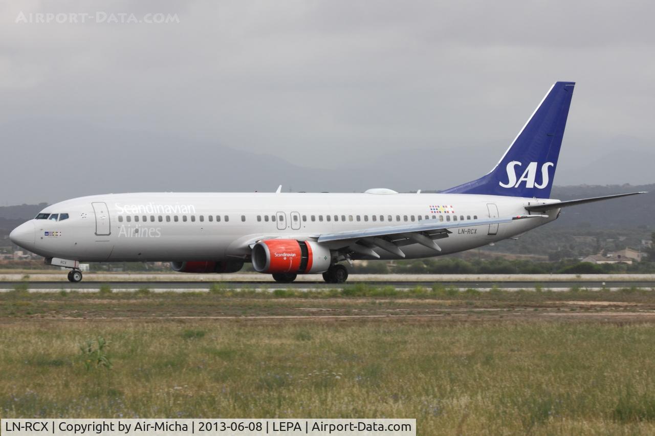 LN-RCX, 2000 Boeing 737-883 C/N 30196, SAS, Aircraft Name: Hottur Viking