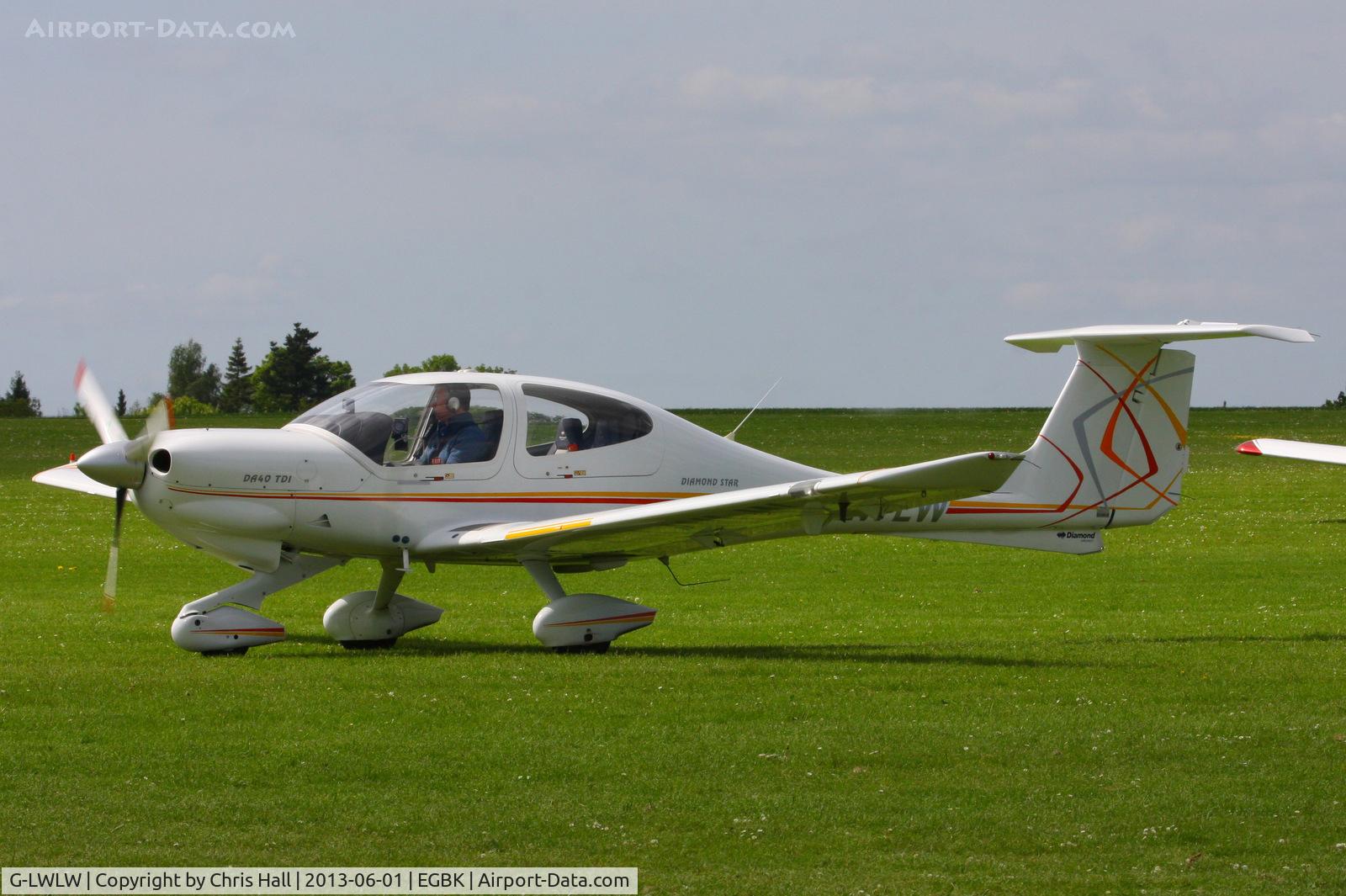 G-LWLW, 2003 Diamond DA-40D Diamond Star C/N D4.052, at AeroExpo 2013