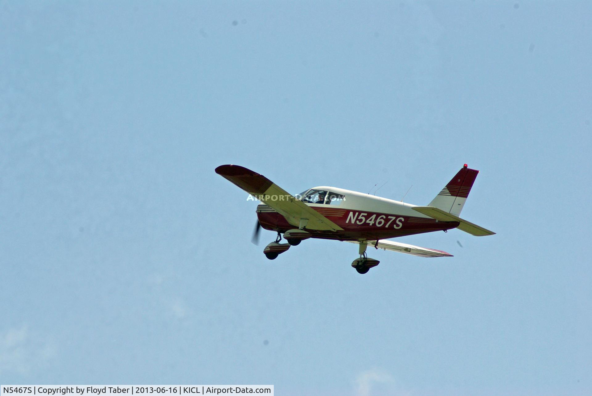 N5467S, 1971 Piper PA-28-140 C/N 28-7125125, Departing for home