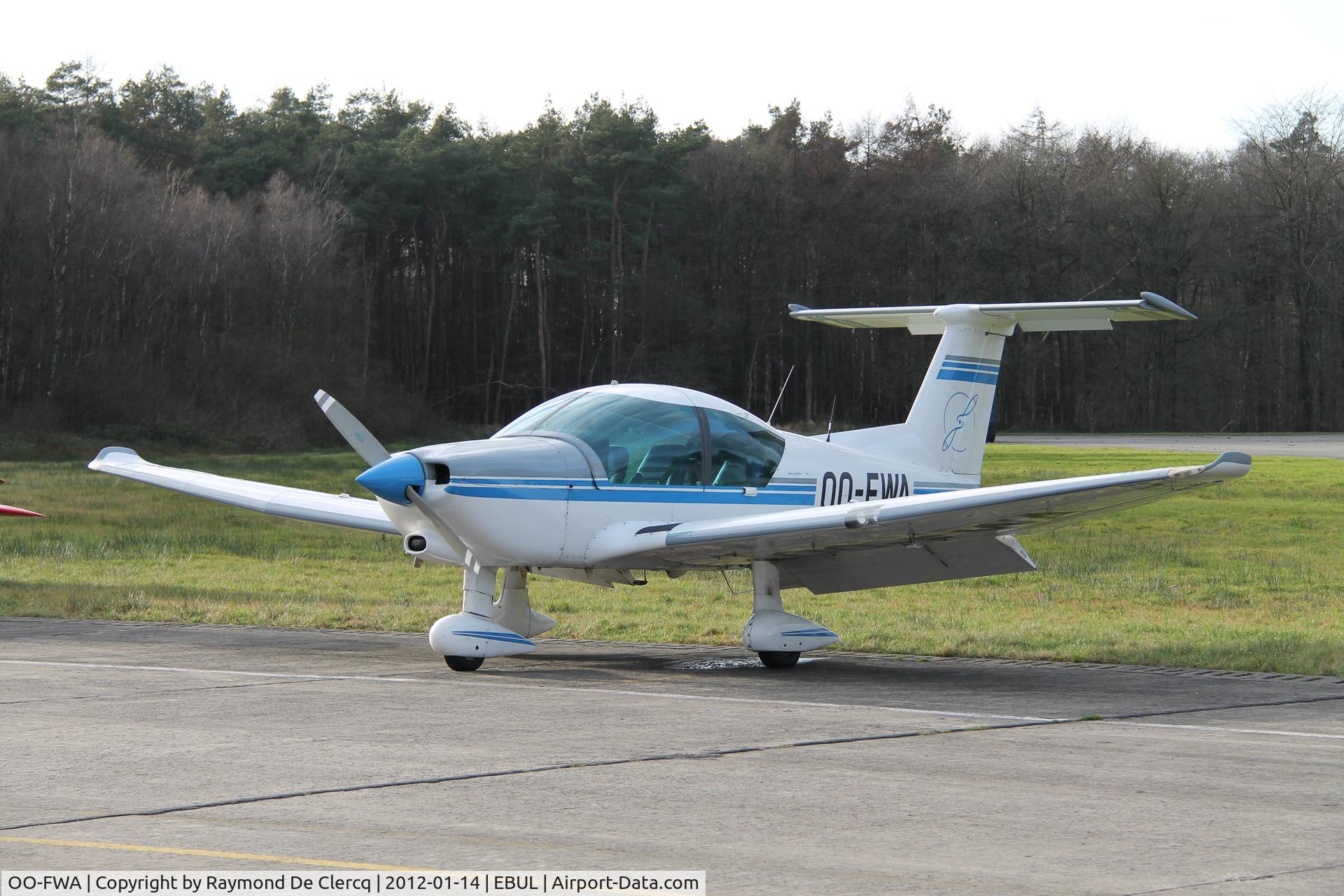 OO-FWA, 1989 Robin R-3000-160 C/N 136, Ursel  2012-1-14