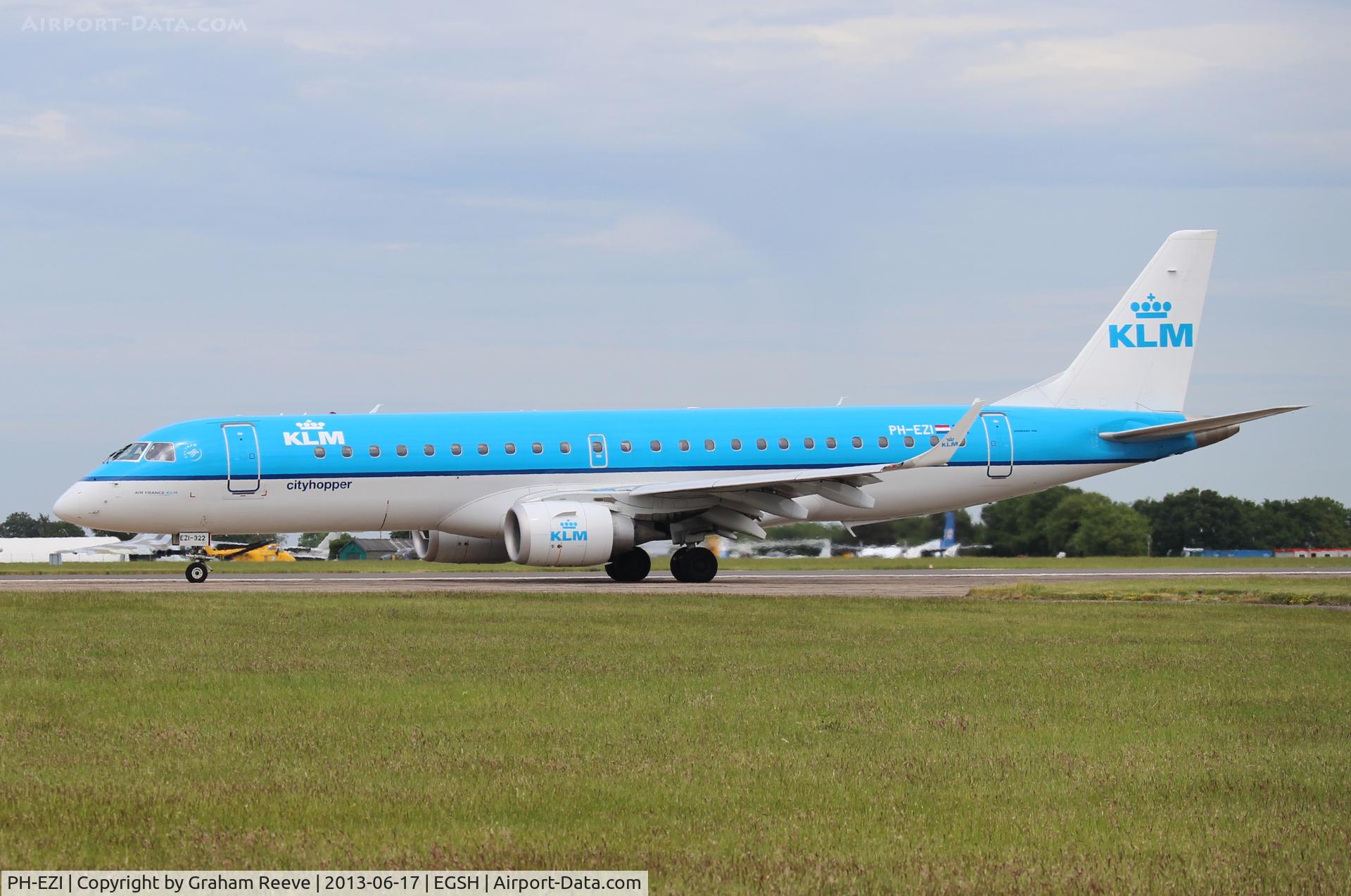 PH-EZI, 2009 Embraer 190LR (ERJ-190-100LR) C/N 19000322, About to depart.