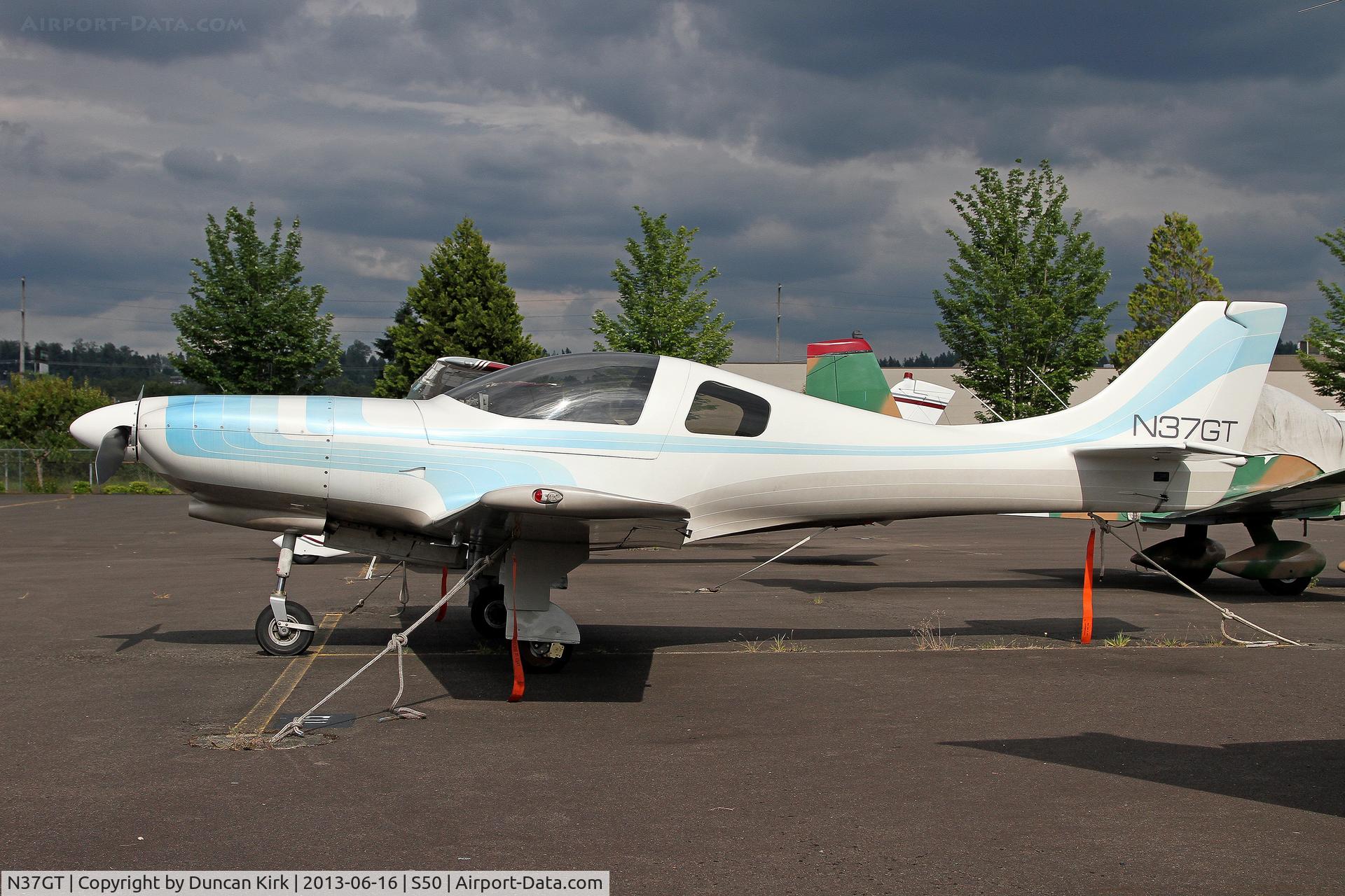 N37GT, 2004 Lancair 320 C/N 001 (N37GT), Looking rather sleek!