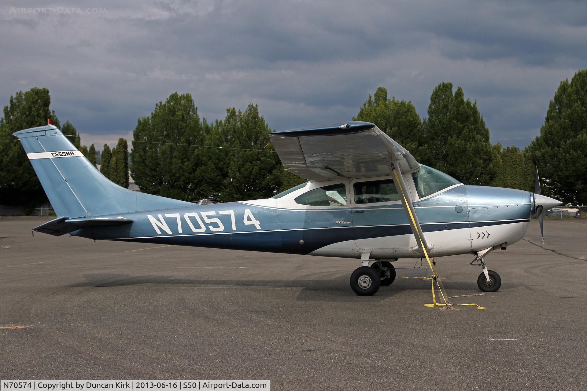 N70574, 1968 Cessna 182M Skylane C/N 18259310, Sharp looking