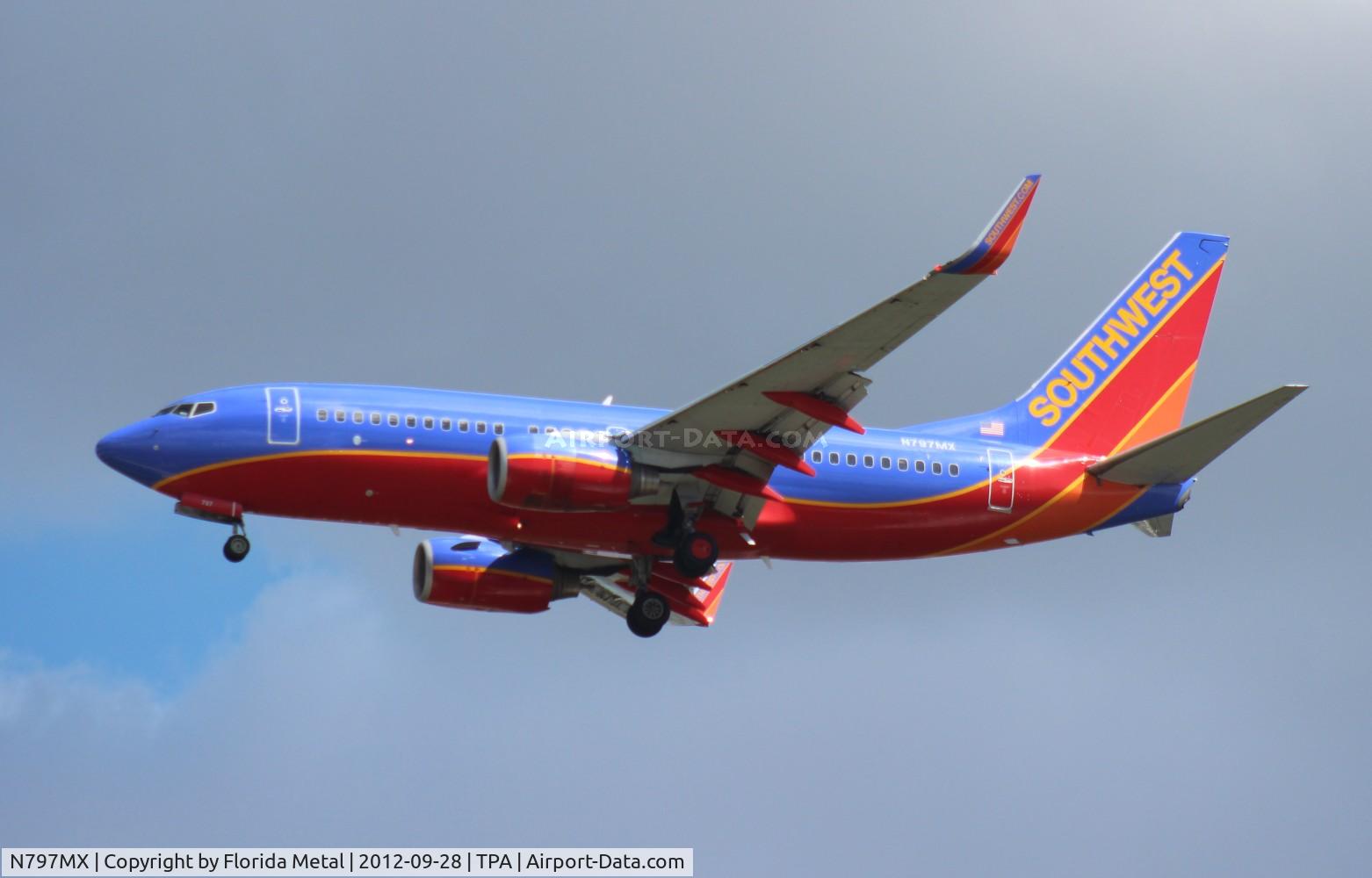 N797MX, 2001 Boeing 737-7H4 C/N 27890, Southwest 737