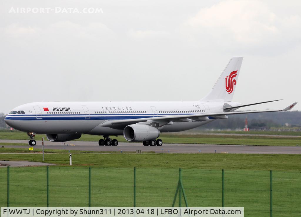 F-WWTJ, 2013 Airbus A330-343X C/N 1413, C/n 1413 - To be B-5919