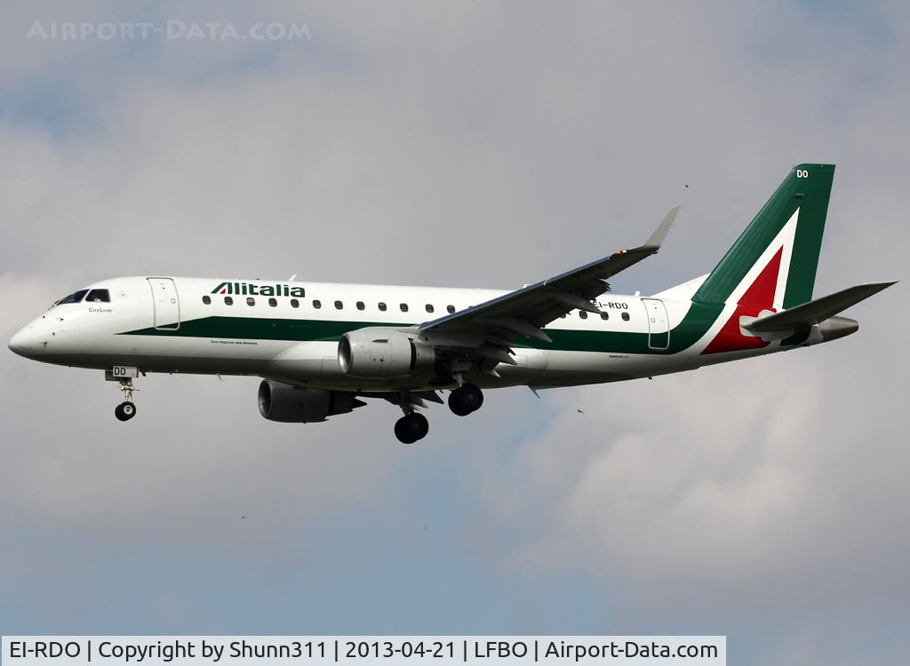EI-RDO, 2012 Embraer 175LR (ERJ-170-200LR) C/N 17000348, Landing rwy 32L