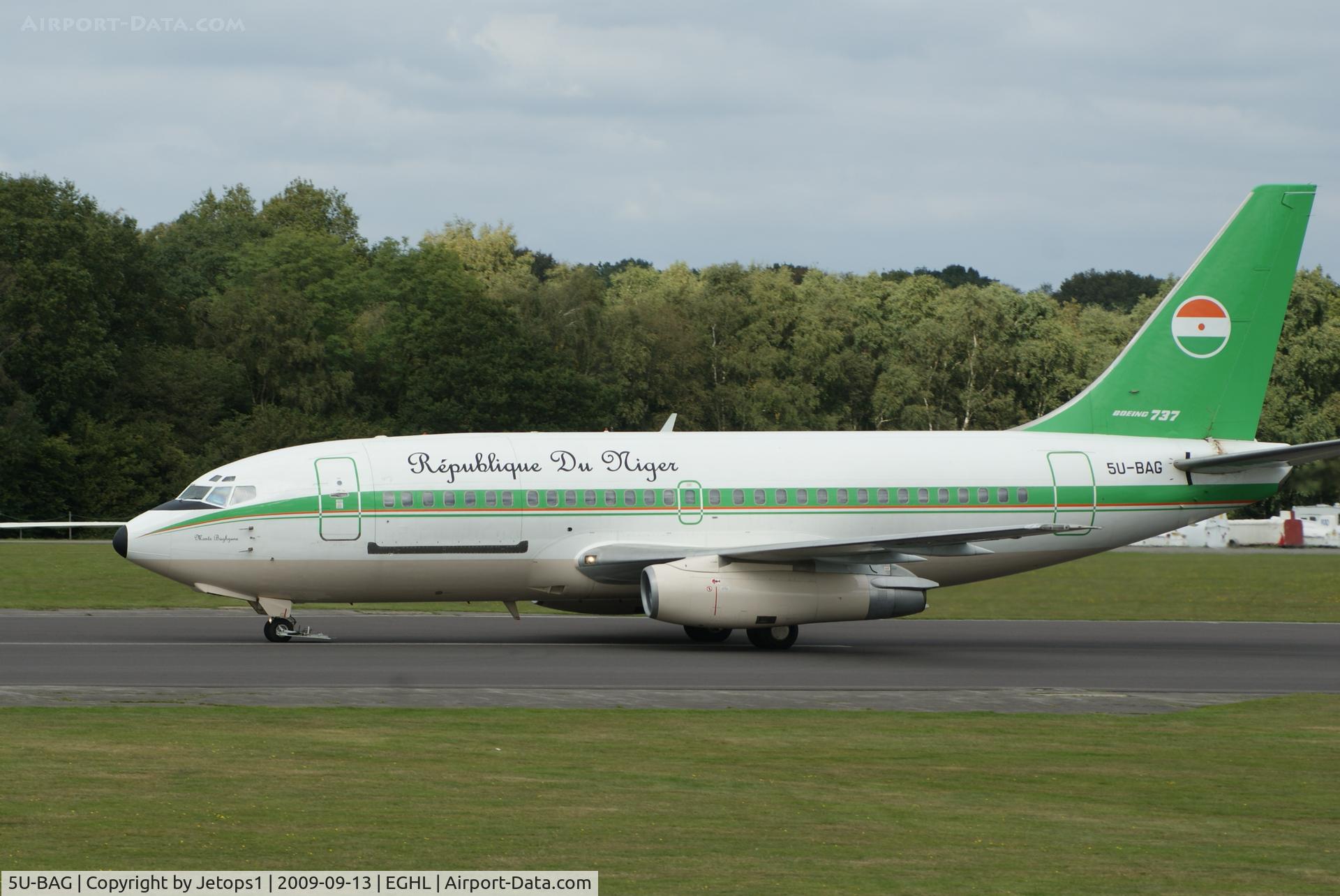 5U-BAG, 1978 Boeing 737-2N9C C/N 21499, Taxiing to parking at Lasham