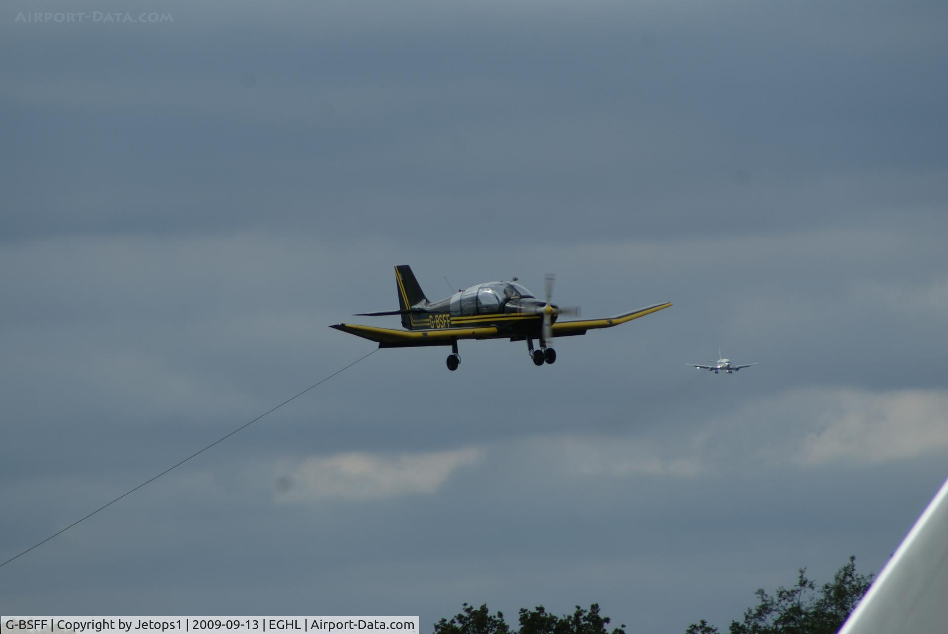 G-BSFF, 1978 Robin DR-400-180R Remorqueur Regent C/N 1295, Landing after towing a glider at Lasham Gliding Club followed by the Government of Niger B732