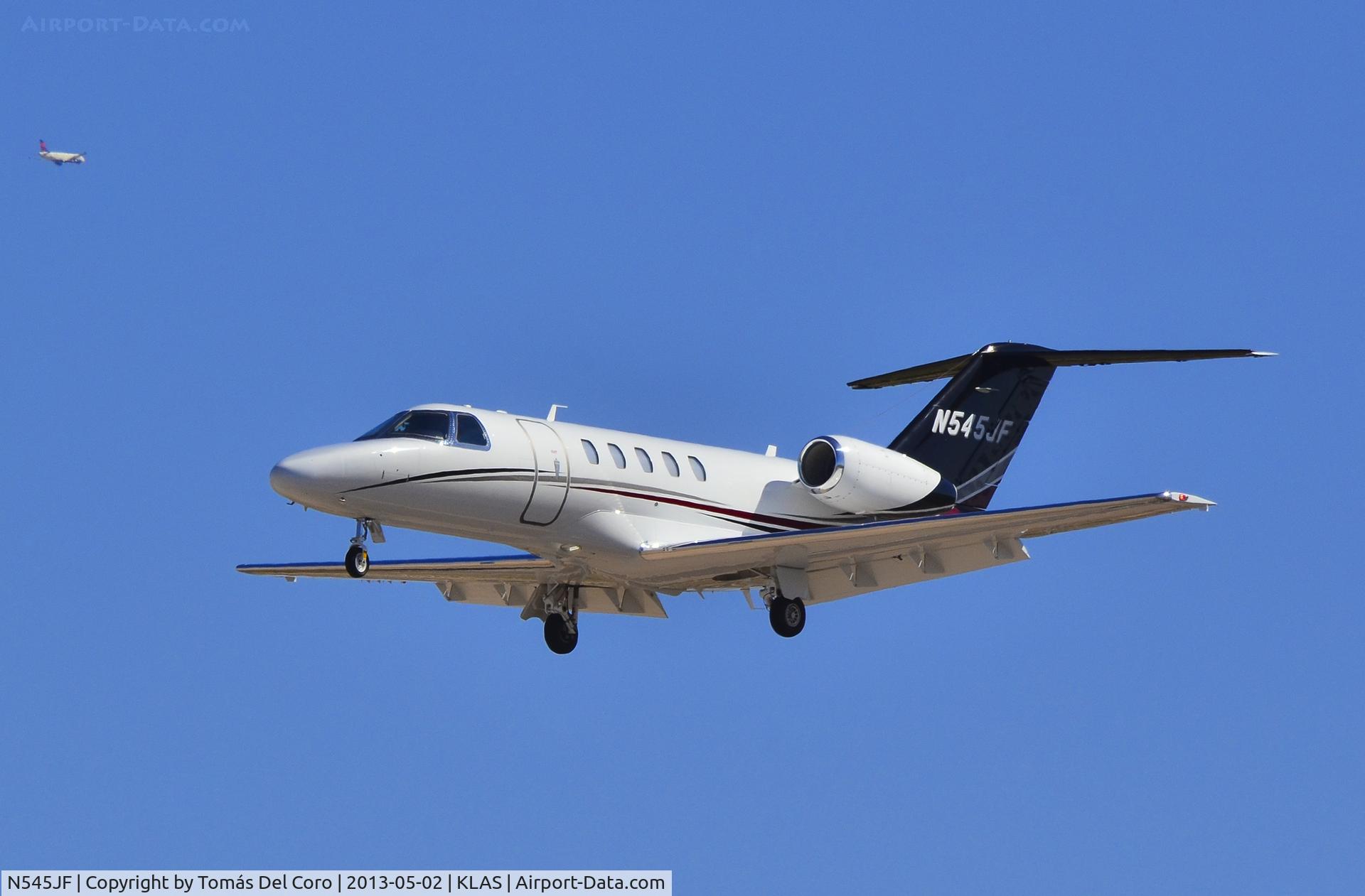 N545JF, 2011 Cessna 525C CitationJet CJ4 C/N 525C-0027, N545JF Cessna 525C C/N 525C0027

McCarran International Airport (KLAS)
Las Vegas, Nevada
TDelCoro
May 2, 2013