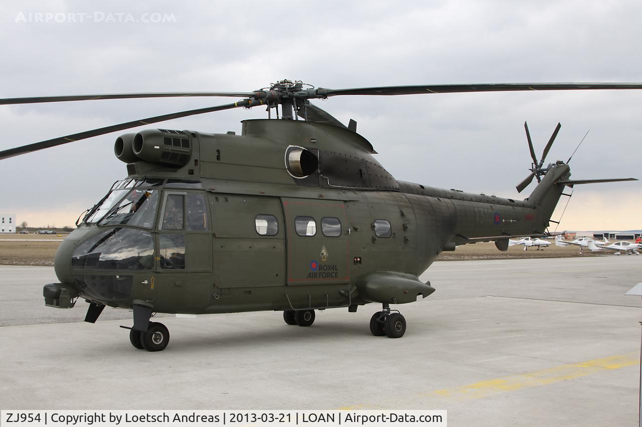 ZJ954, Westland Puma HC.2 C/N 1310, Fuelstop at LOAN Airfield