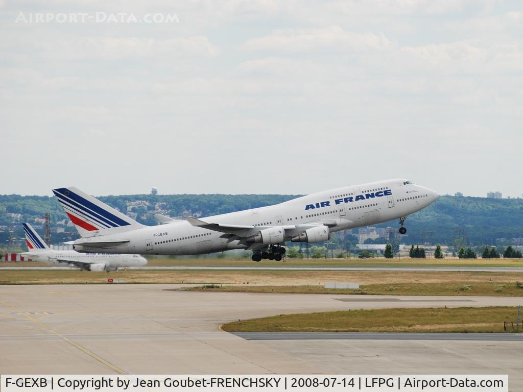 F-GEXB, 1991 Boeing 747-4B3M C/N 24155, take off to Miami