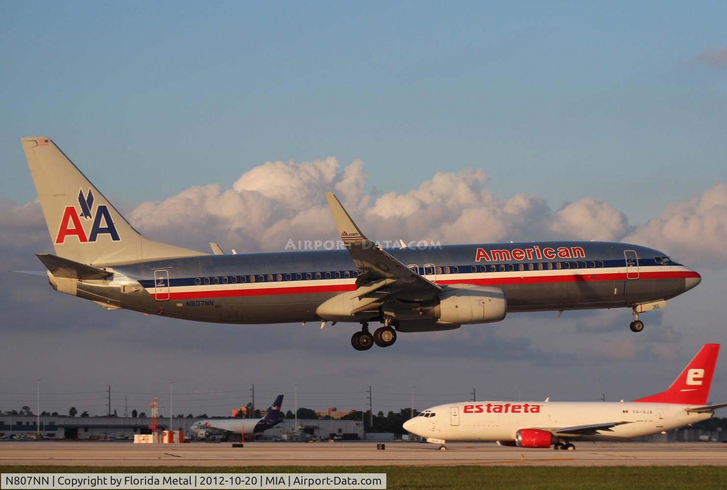 N807NN, 2009 Boeing 737-823 C/N 31077, American 737