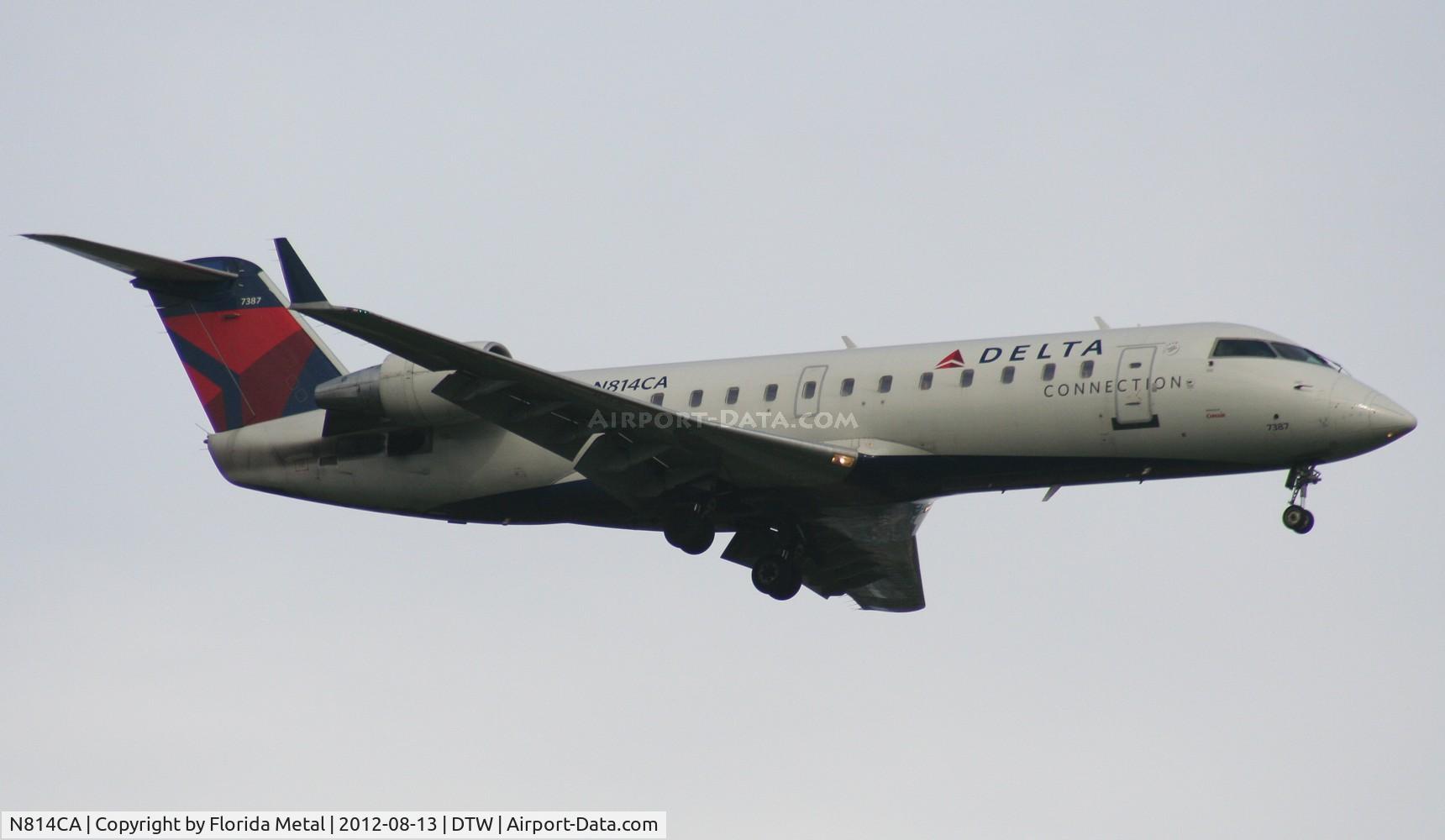 N814CA, 2000 Bombardier CRJ-100ER (CL-600-2B19) C/N 7387, Delta Connection CRJ