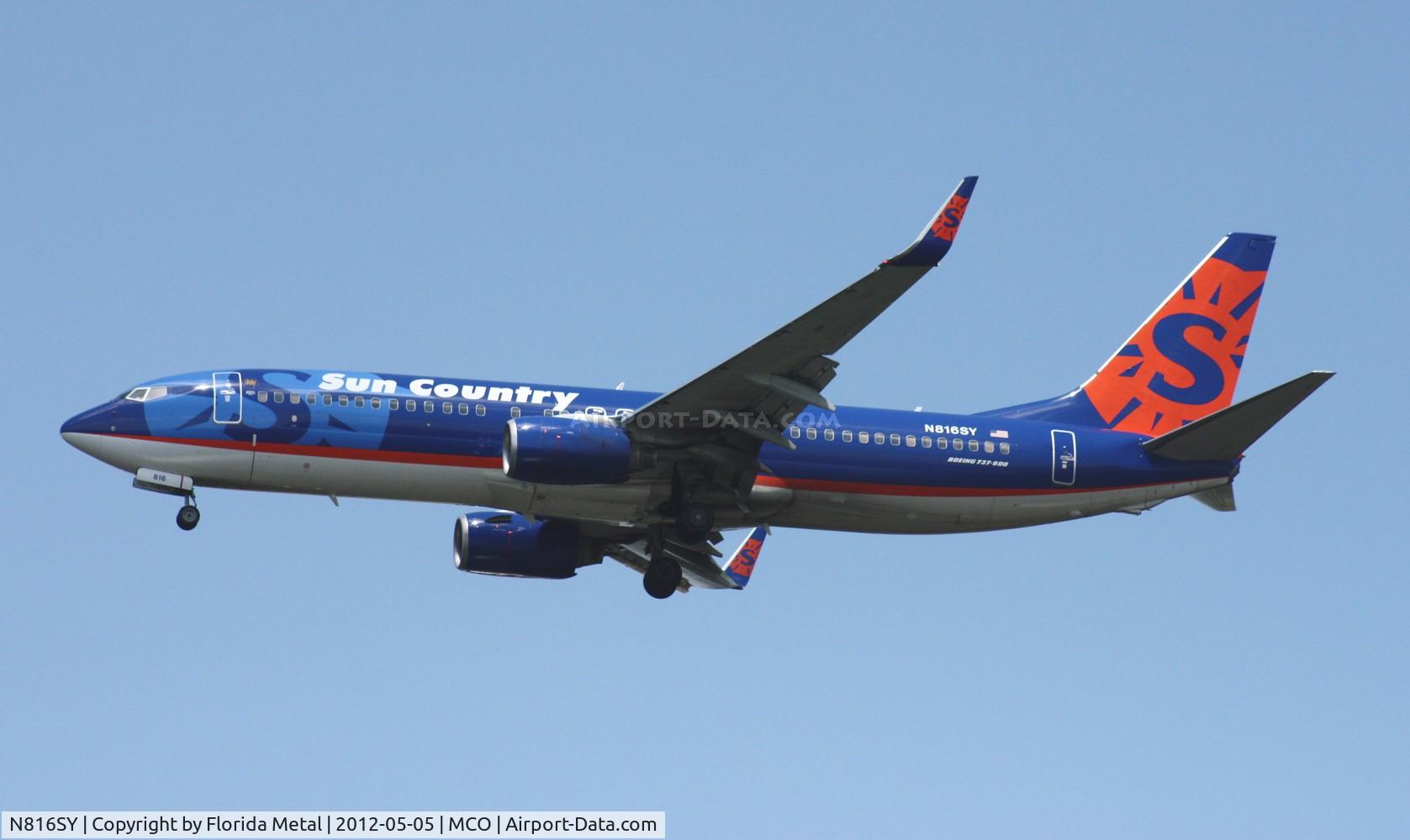 N816SY, 2001 Boeing 737-8Q8 C/N 30637, Sun Country 737