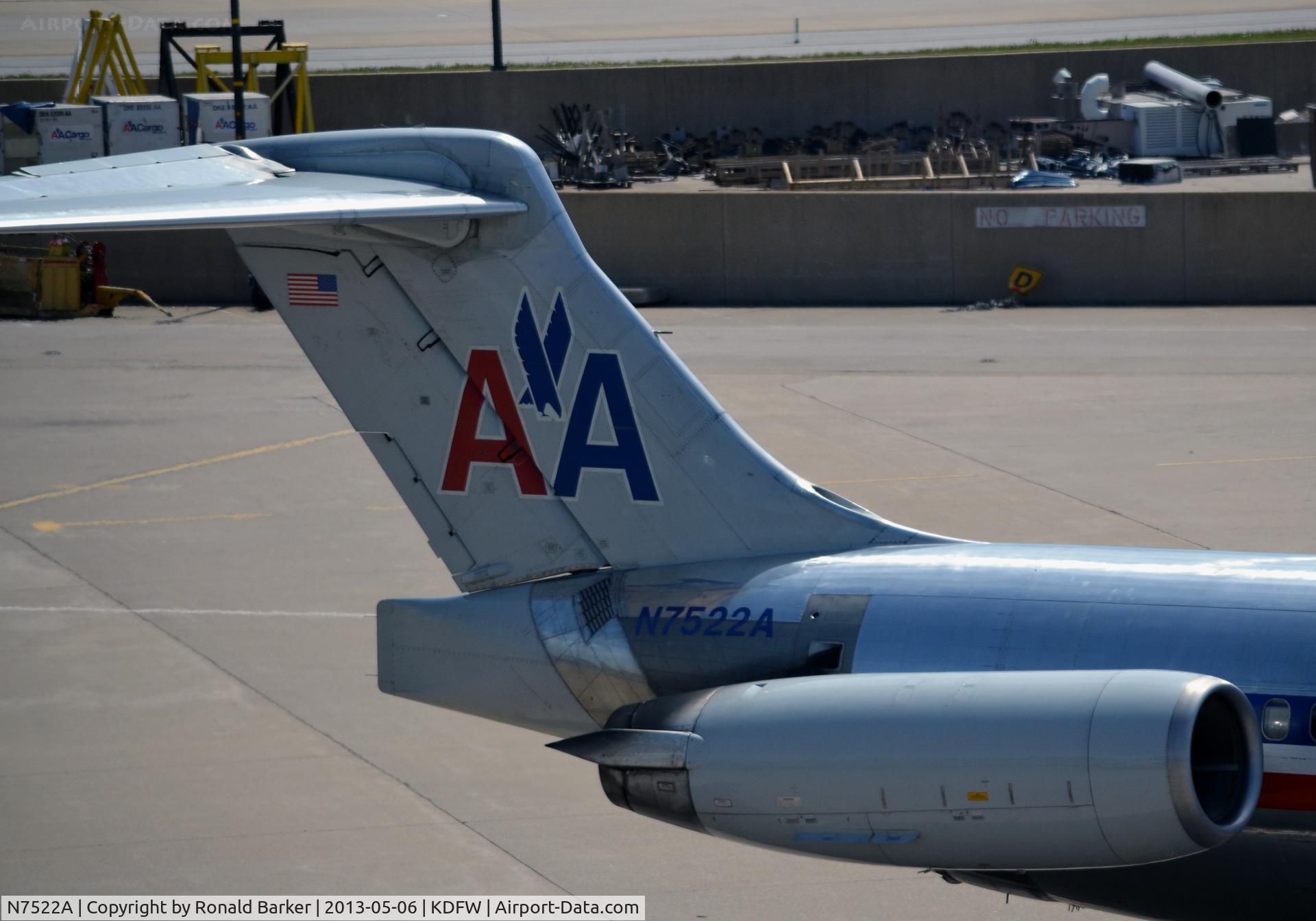 N7522A, 1990 McDonnell Douglas MD-82 (DC-9-82) C/N 49899, Taxi DFW TX