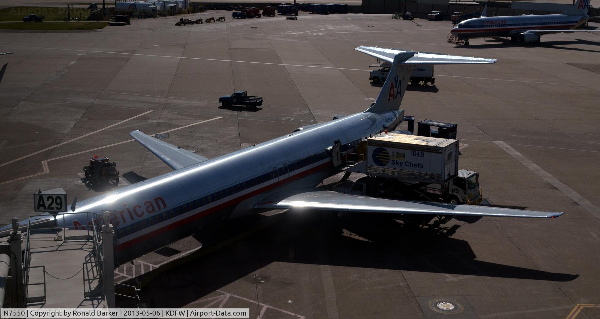 N7550, 1991 McDonnell Douglas MD-82 (DC-9-82) C/N 53032, Gate A29 DFW