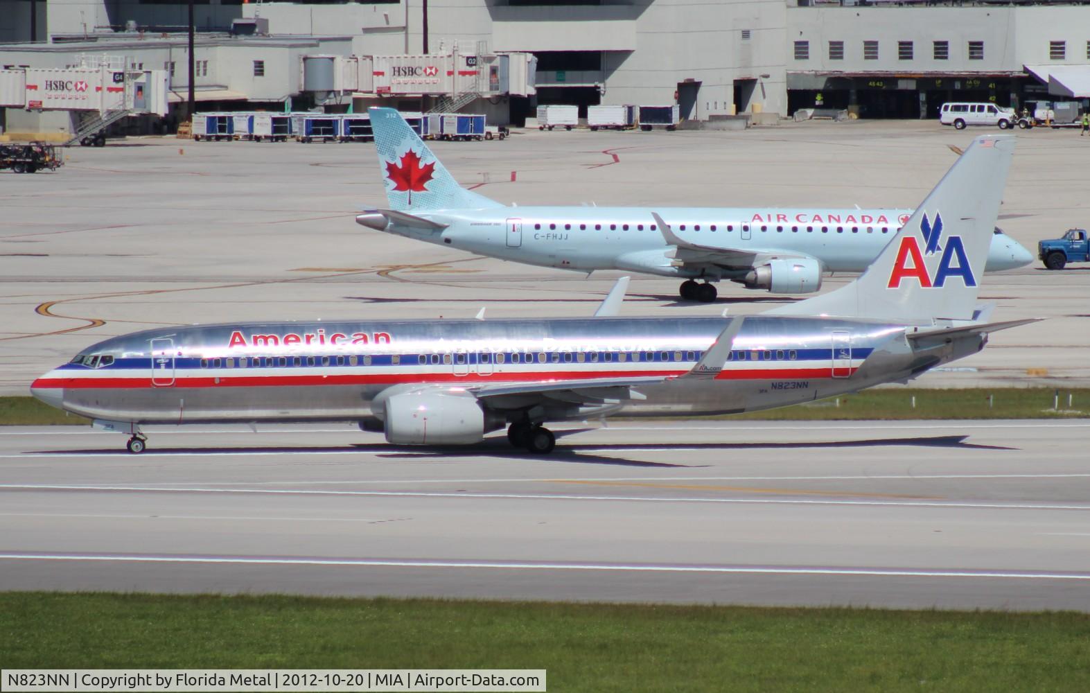 N823NN, 2010 Boeing 737-823 C/N 29560, American 737