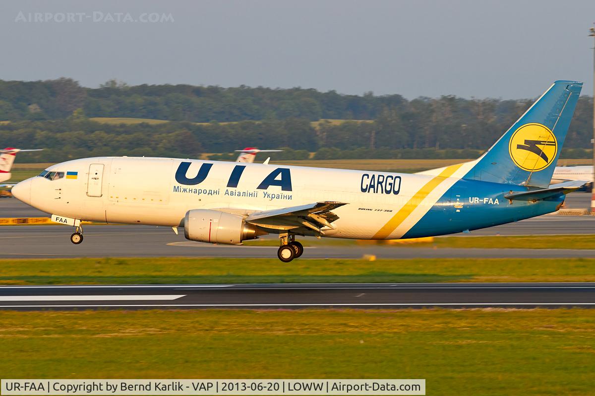 UR-FAA, 1989 Boeing 737-3Y0(F) C/N 24462, Rwy 16