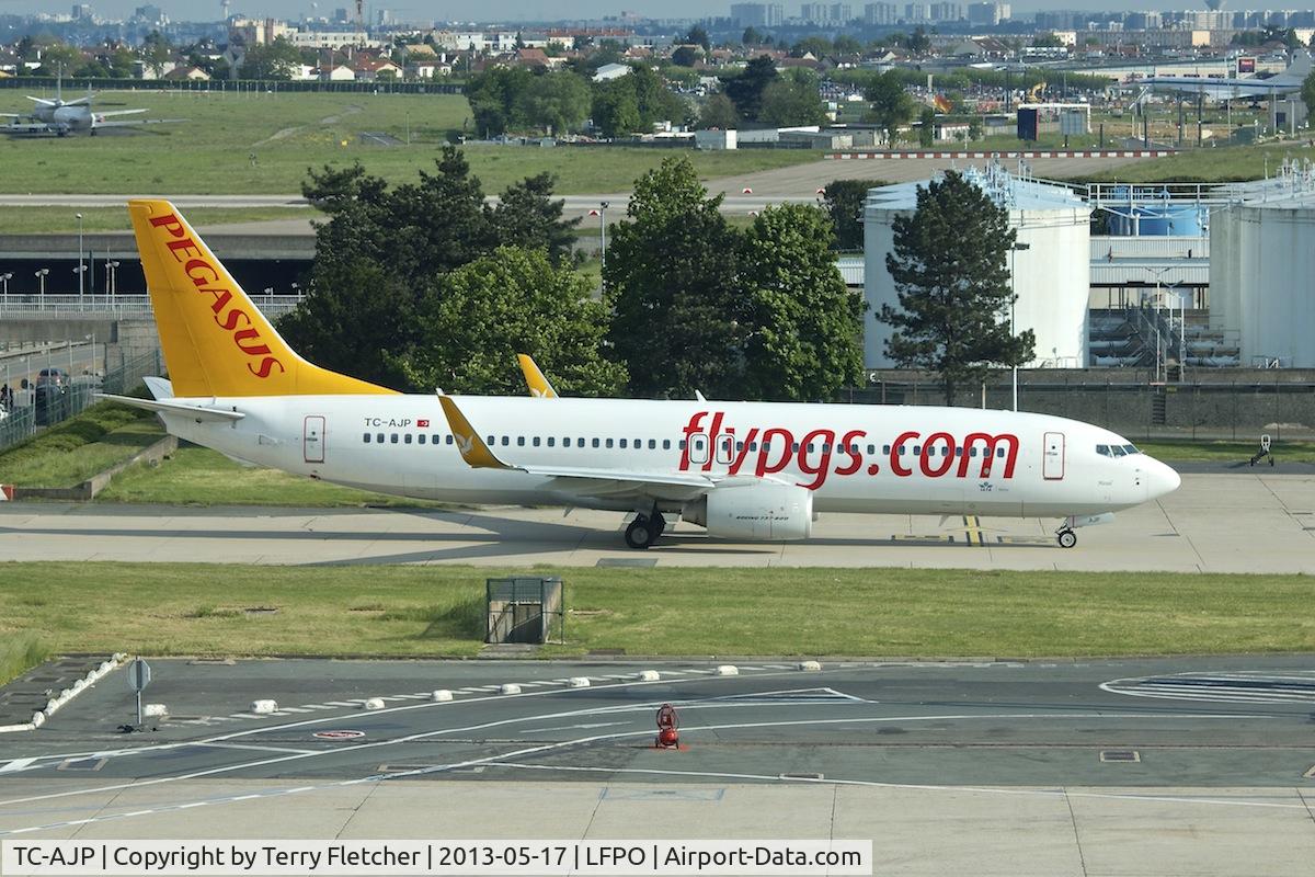 TC-AJP, 2011 Boeing 737-82R C/N 32735, 2011 Boeing 737-82R, c/n: 32735 at Orly