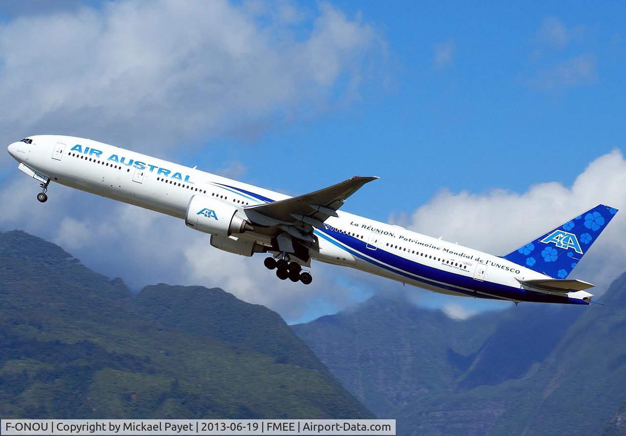 F-ONOU, 2009 Boeing 777-3Q8/ER C/N 35783, Taking off rwy 14 as 'REU 976'