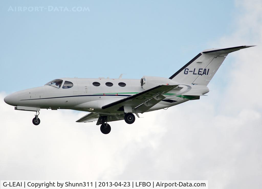 G-LEAI, 2007 Cessna 510 Citation Mustang Citation Mustang C/N 510-0052, Landing rwy 32L