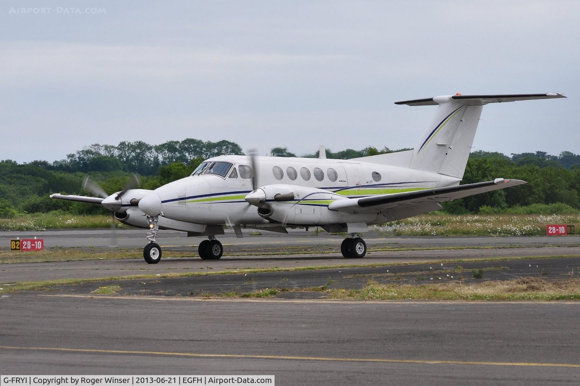 G-FRYI, 1976 Beech 200 Super King Air C/N BB-210, Visiting Super King Air operated by London Executive Aviation Ltd. taxying to the apron.