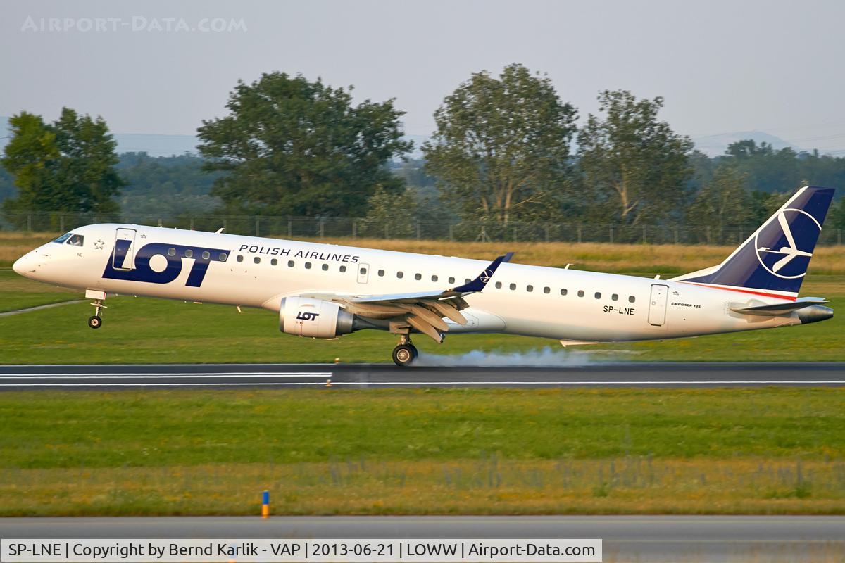 SP-LNE, 2012 Embraer 195LR (ERJ-190-200LR) C/N 19000583, Rwy 34