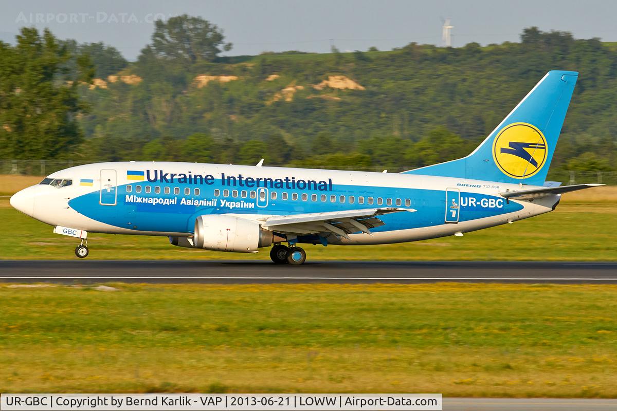 UR-GBC, 1997 Boeing 737-5L9 C/N 28722, Rwy 34
