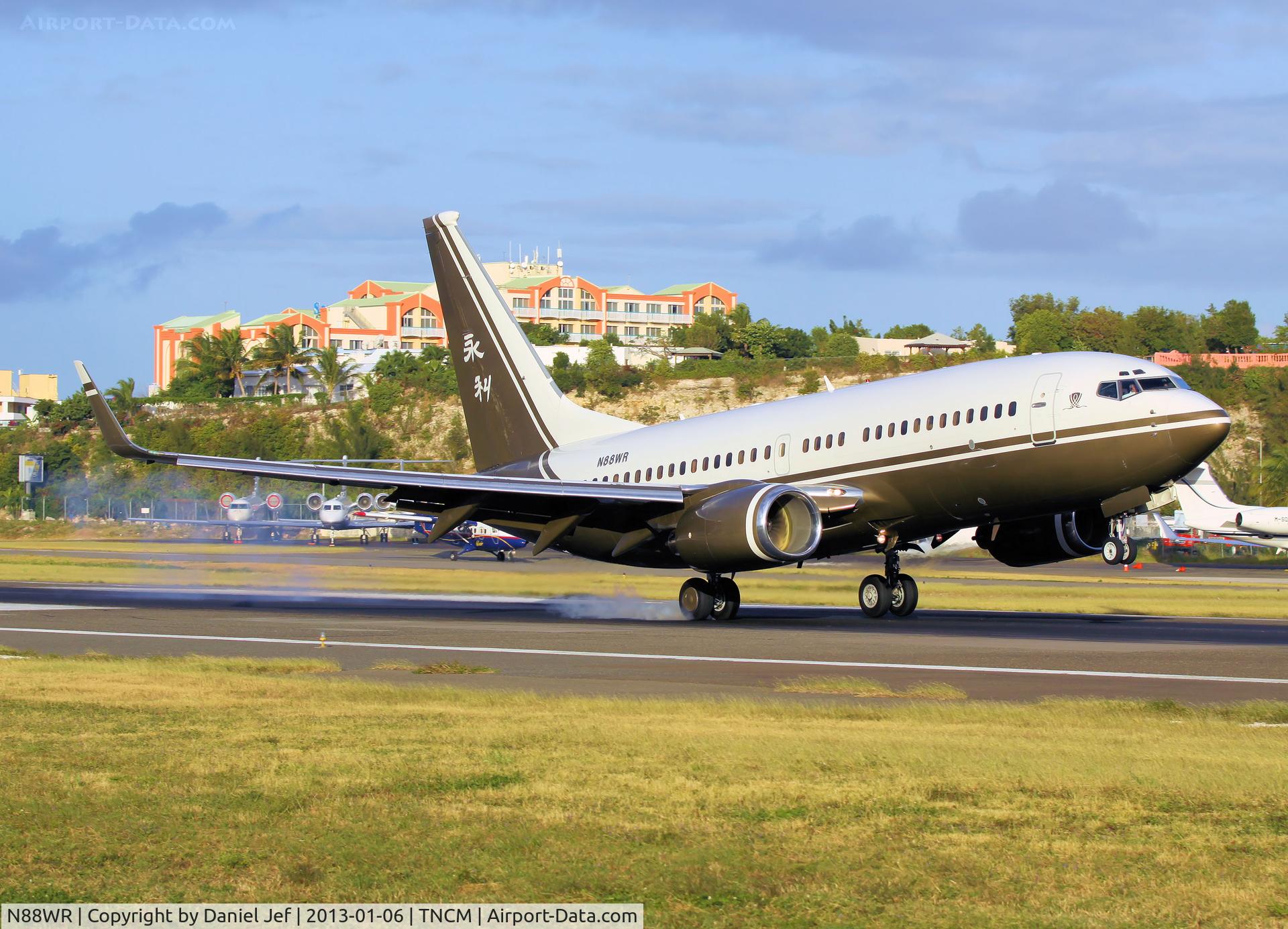 N88WR, 1999 Boeing 737-79U C/N 29441, N88WR