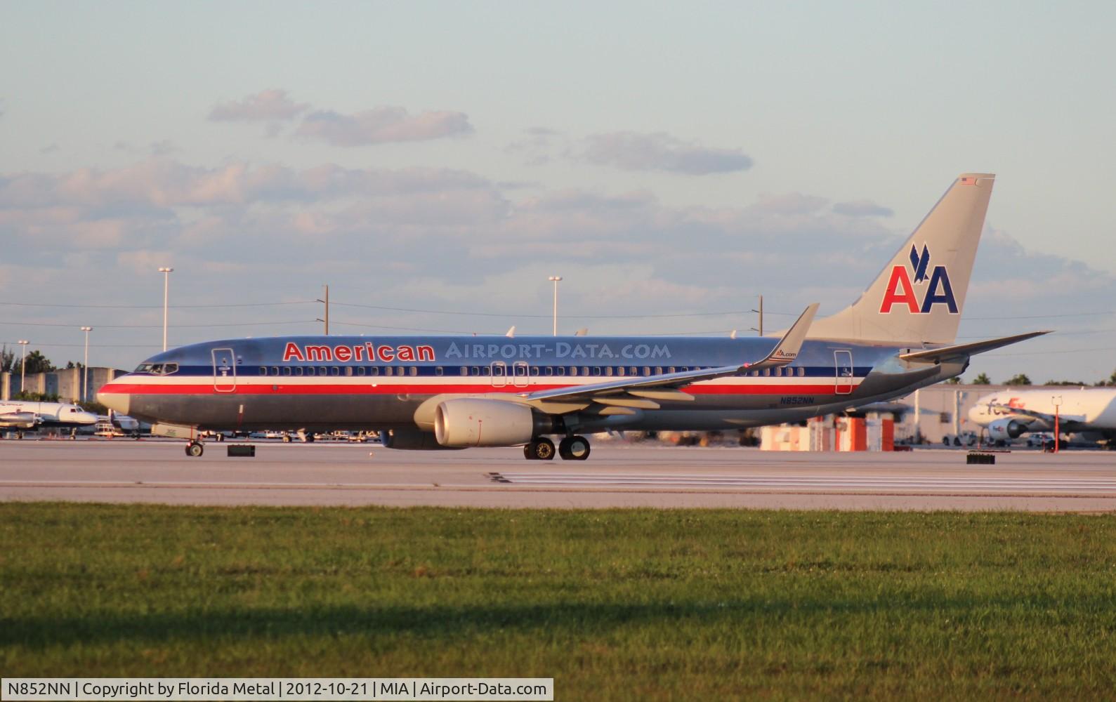 N852NN, 2010 Boeing 737-823 C/N 40581, American 737