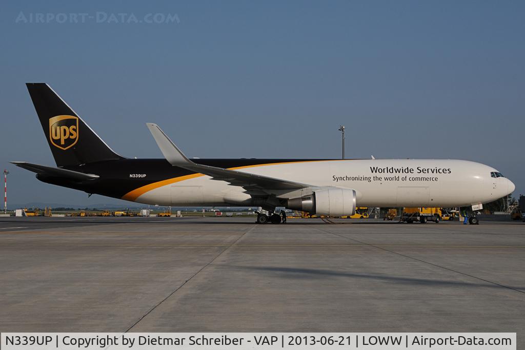 N339UP, 2010 Boeing 767-34A(ER)/F C/N 37859, UPS 767-300