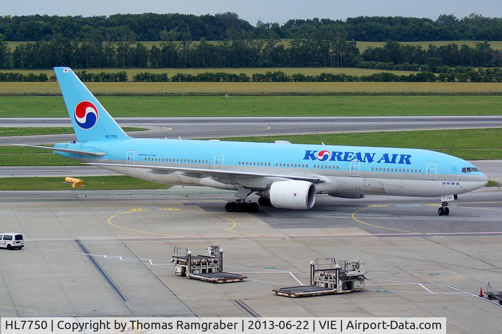 HL7750, 2007 Boeing 777-2B5/ER C/N 34209, Korean Air Boeing 777-200