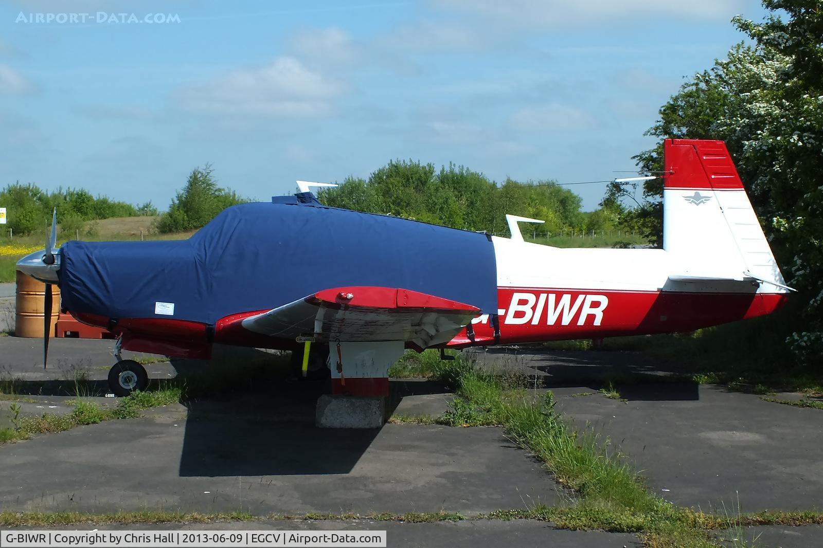 G-BIWR, 1976 Mooney M20F Executive C/N 22-1339, former Liverpool resident, now based at Sleap
