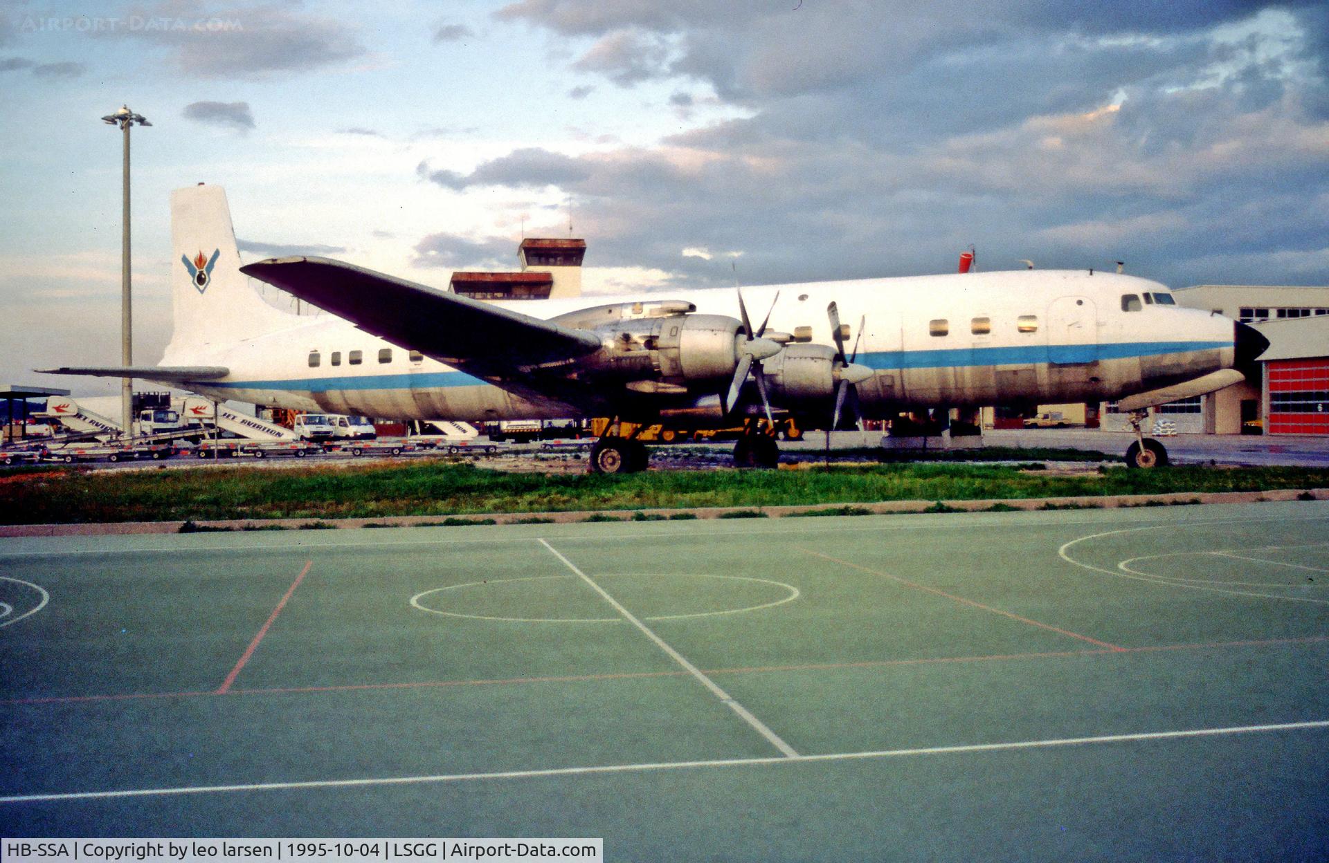 HB-SSA, 1957 Douglas DC-7C Seven Seas Seven Seas C/N 45187, GVA Geneva 4.10.95
